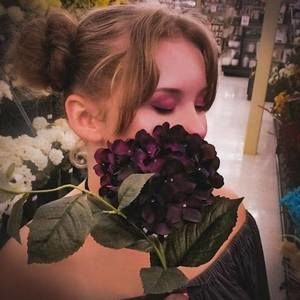 Meet your Posher, Angelle